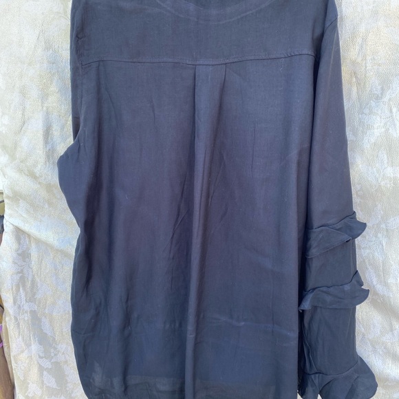 Lane Bryant plus size 18/20 two-tone blouse ruffled long sleeves sold out! - Picture 3 of 8